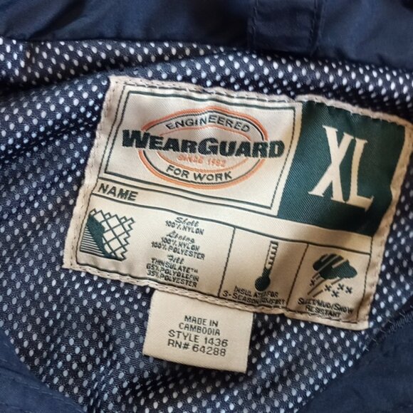 Vintage CN RAIL DANGEROUS GOODS TEAM Winter Thinsulate Jacket - Picture 2 of 8